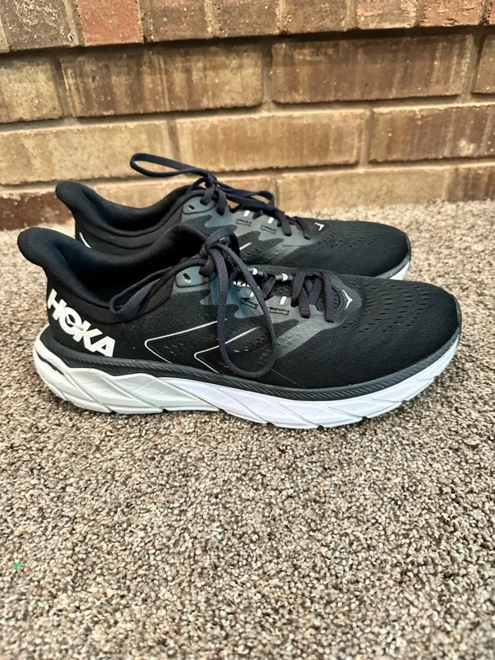 Hoka One One Arahi 5 Women's Running Shoes Black White Size 10 B
